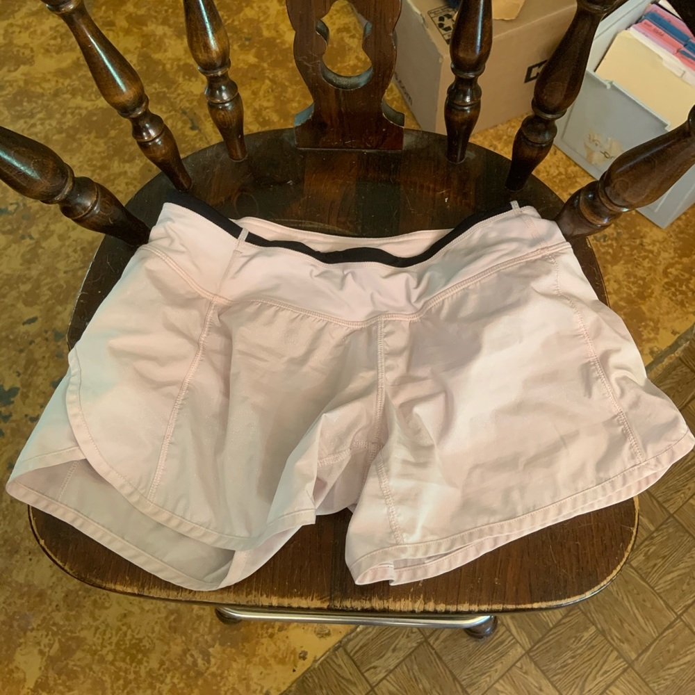 (NOT FOR SALE) lululemon RARE sparkly pink shorts
